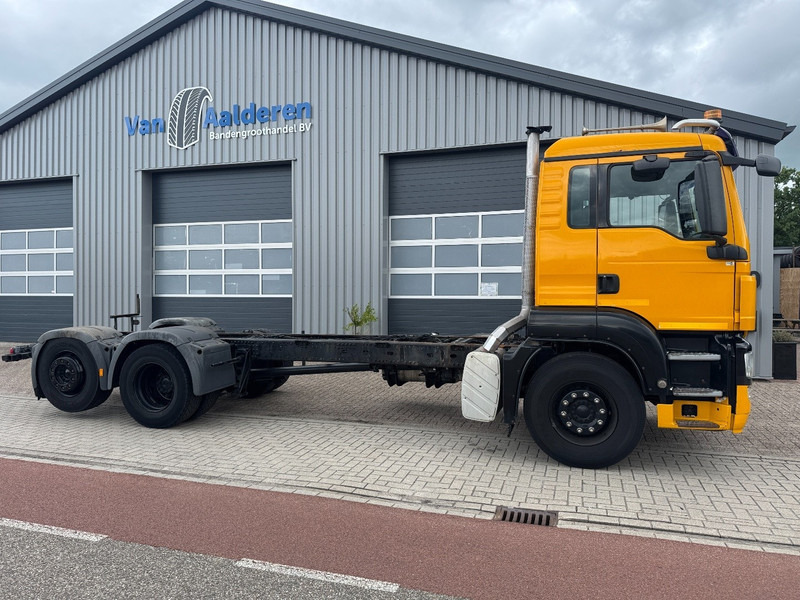 MAN TGS 26.360 6x2, Manual Gear, Steering Axle - Box truck: picture 2 MAN TGS 26.360 6x2, Manual Gear, Steering Axle - Box truck: picture 2