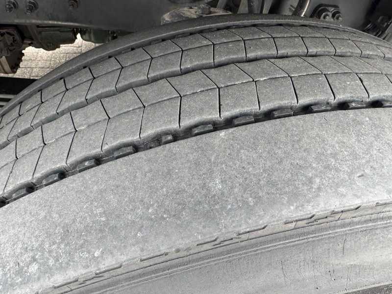 Crane truck Volvo FH 6x2 HMF 2820 K5, NCH Cable system Like New !: picture 7