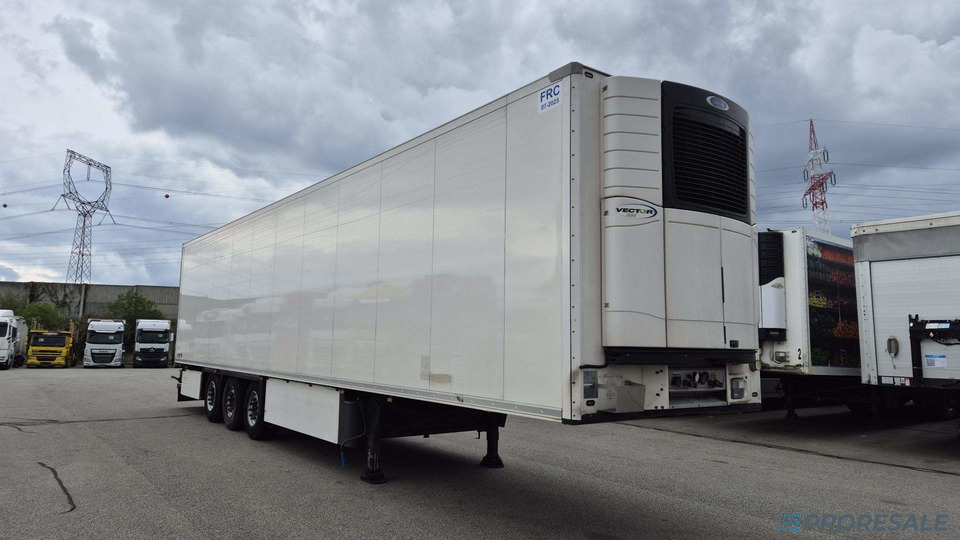 SCHMITZ CARGOBULL SKO 24/L - 13.4 FP60 COOL - mrazírenský návěs + diesel-ekektrický agregát CARRIER VECTOR 1550 - Refrigerator semi-trailer: picture 1 SCHMITZ CARGOBULL SKO 24/L - 13.4 FP60 COOL - mrazírenský návěs + diesel-ekektrický agregát CARRIER VECTOR 1550 - Refrigerator semi-trailer: picture 1