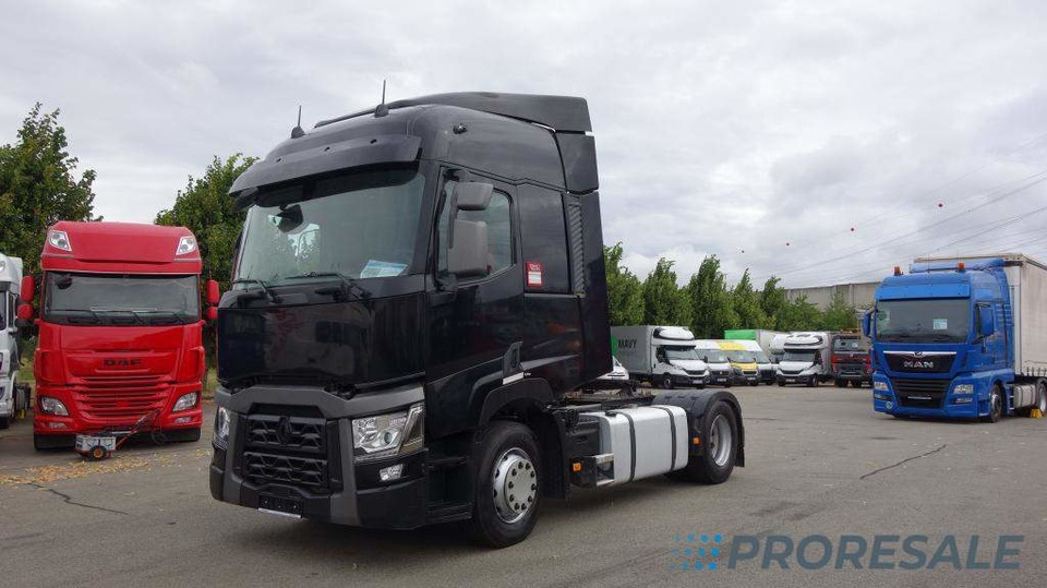 RENAULT T520 EURO 6 + Hydraulika - Tractor unit: picture 3 RENAULT T520 EURO 6 + Hydraulika - Tractor unit: picture 3