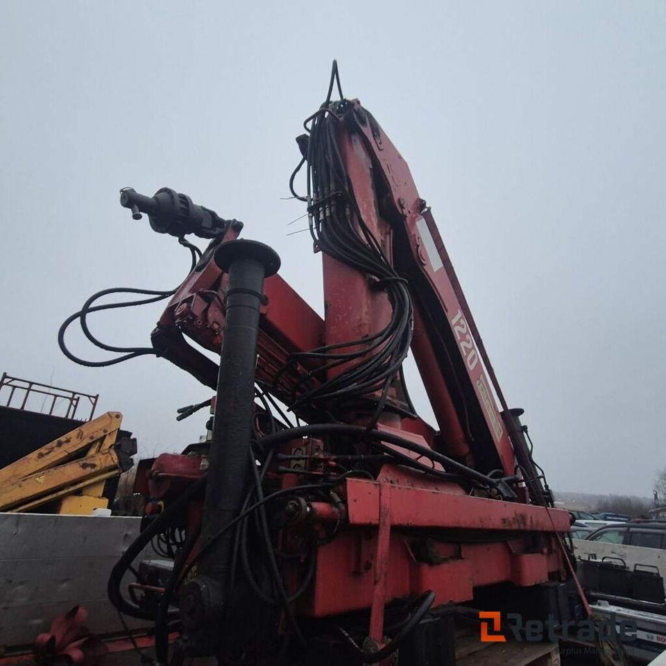 2001mod. HMF 1220 kran - Loader crane: picture 2 2001mod. HMF 1220 kran - Loader crane: picture 2
