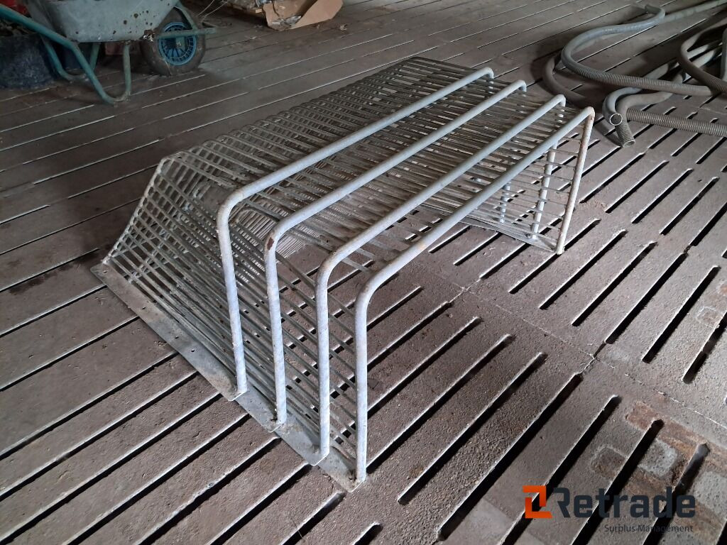 Landbrugsudstyr 4 stk Halmhække - Agricultural machinery: picture 1 Landbrugsudstyr 4 stk Halmhække - Agricultural machinery: picture 1