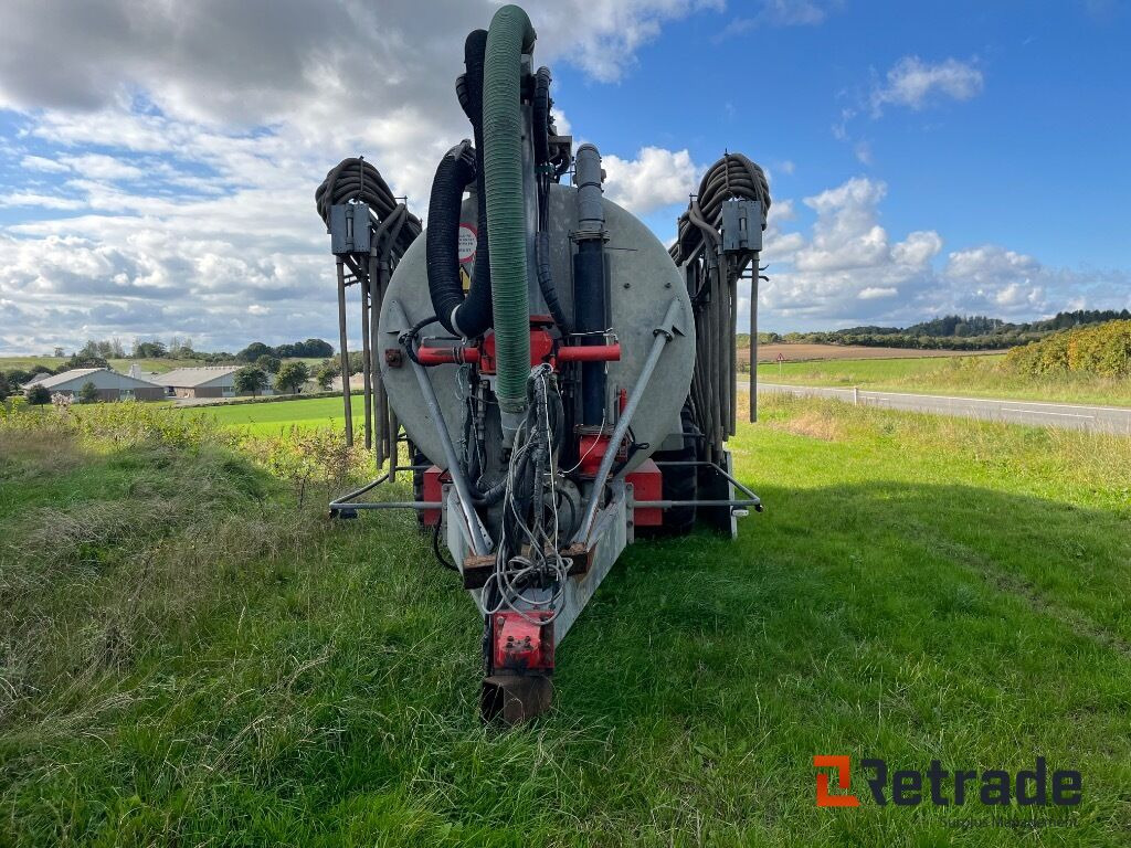 Landbrugsudstyr KIMADAN B 20000 Gyllevogn med slæbeslanger - Agricultural machinery: picture 2 Landbrugsudstyr KIMADAN B 20000 Gyllevogn med slæbeslanger - Agricultural machinery: picture 2