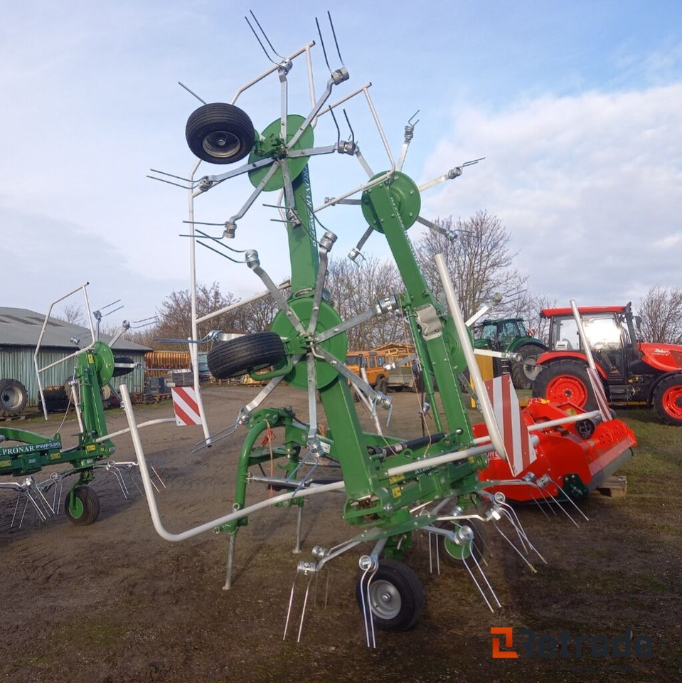 Pronar PWP770 vender/spreder på 7,7m - Agricultural machinery: picture 5 Pronar PWP770 vender/spreder på 7,7m - Agricultural machinery: picture 5