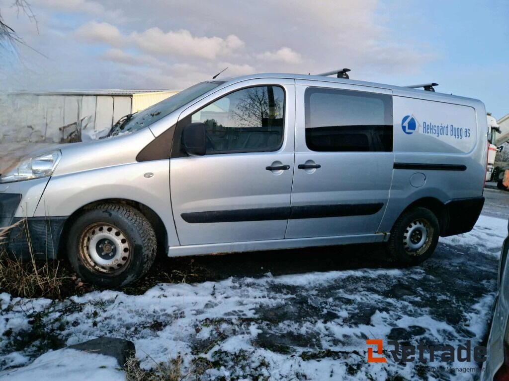 En pen Peugeot Expert 2009-modell - Car: picture 1 En pen Peugeot Expert 2009-modell - Car: picture 1