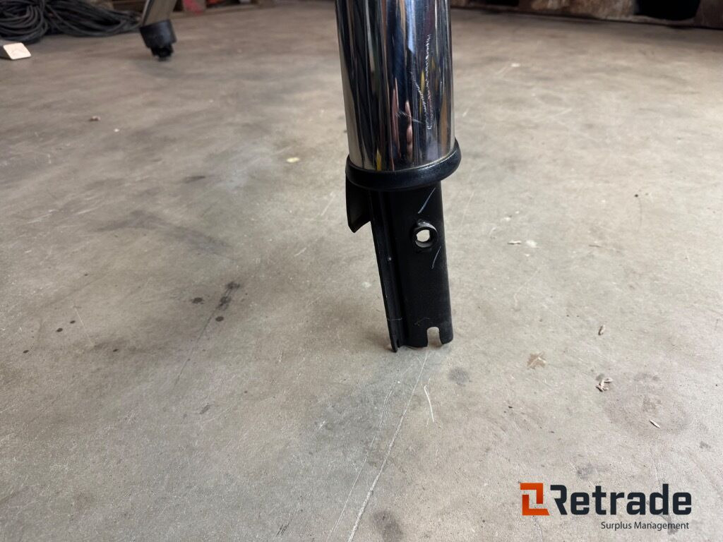 Flakbåge med bromsljus till Ford Ranger , ny - oanvänd - Body and exterior for Truck: picture 5 Flakbåge med bromsljus till Ford Ranger , ny - oanvänd - Body and exterior for Truck: picture 5