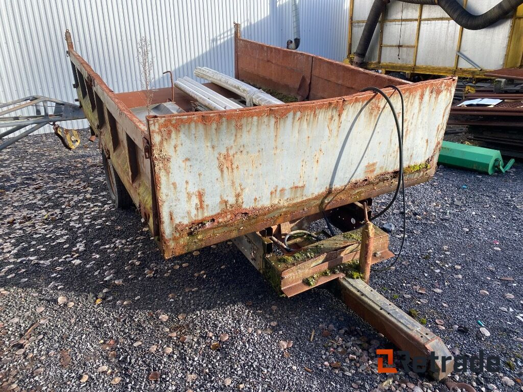 Tippkärra för traktor / grävmaskin - Tipper trailer: picture 2 Tippkärra för traktor / grävmaskin - Tipper trailer: picture 2
