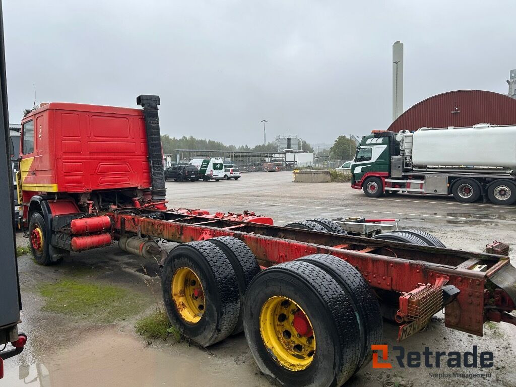 Veteranlastbil SCANIA R142H 6x2 chassi - Cab chassis truck: picture 5 Veteranlastbil SCANIA R142H 6x2 chassi - Cab chassis truck: picture 5