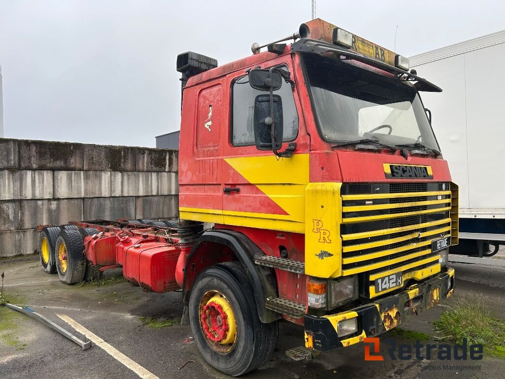 Veteranlastbil SCANIA R142H 6x2 chassi - Cab chassis truck: picture 3 Veteranlastbil SCANIA R142H 6x2 chassi - Cab chassis truck: picture 3
