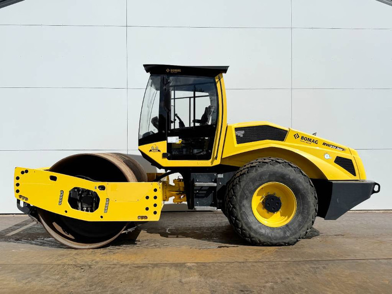 Bomag BW211DH-5 - German Machine / Only 1311 Hours! - Roller: picture 1 Bomag BW211DH-5 - German Machine / Only 1311 Hours! - Roller: picture 1
