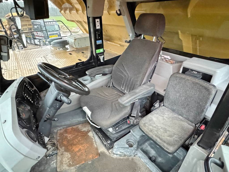 Rigid dumper/ Rock truck Cat 777G - German Machine | TA1 report available: picture 7