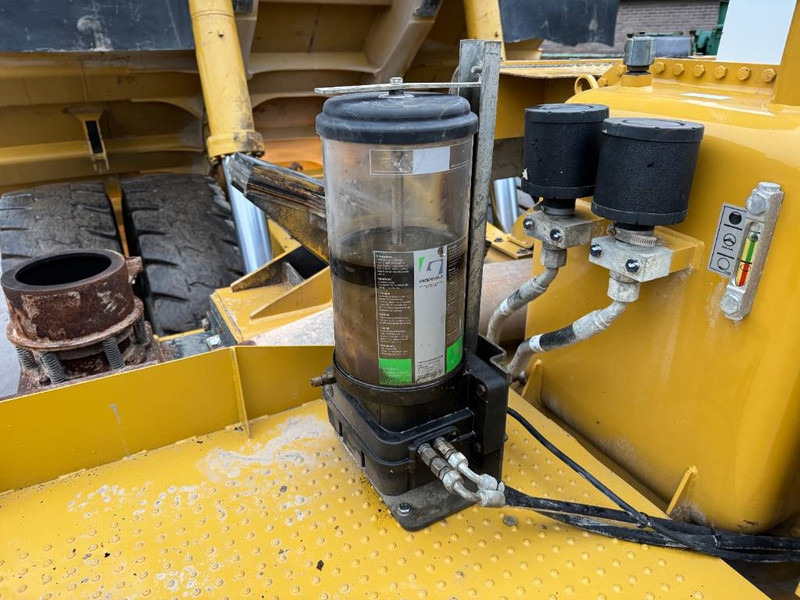 Rigid dumper/ Rock truck Cat 777G - German Machine | TA1 report available: picture 18