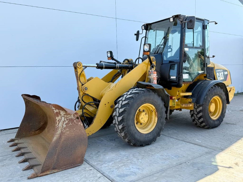 Cat 908H - Quick Coupler / Automatic Greasing - Wheel loader: picture 2 Cat 908H - Quick Coupler / Automatic Greasing - Wheel loader: picture 2