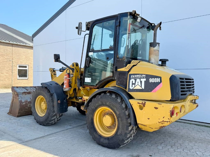 Cat 908H - Quick Coupler / Automatic Greasing - Wheel loader: picture 3 Cat 908H - Quick Coupler / Automatic Greasing - Wheel loader: picture 3