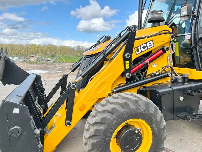 Backhoe loader JCB 3DX / 3CX Plus 4WD - 4/1 Bucket / Hammer Lines: picture 11 Backhoe loader JCB 3DX / 3CX Plus 4WD - 4/1 Bucket / Hammer Lines: picture 11