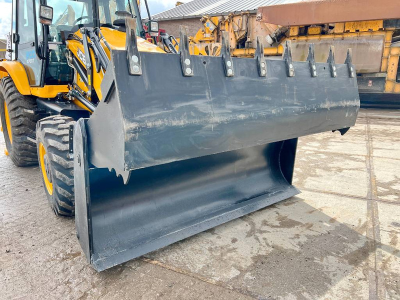 Backhoe loader JCB 3DX - Telescopic Boom / Hammer Lines / AC - New: picture 8