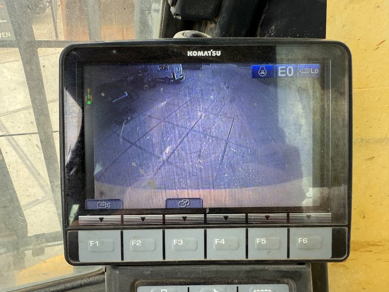 Crawler excavator Komatsu PC700LC-11 - Adjustable UC / Rear + Side Camera: picture 13