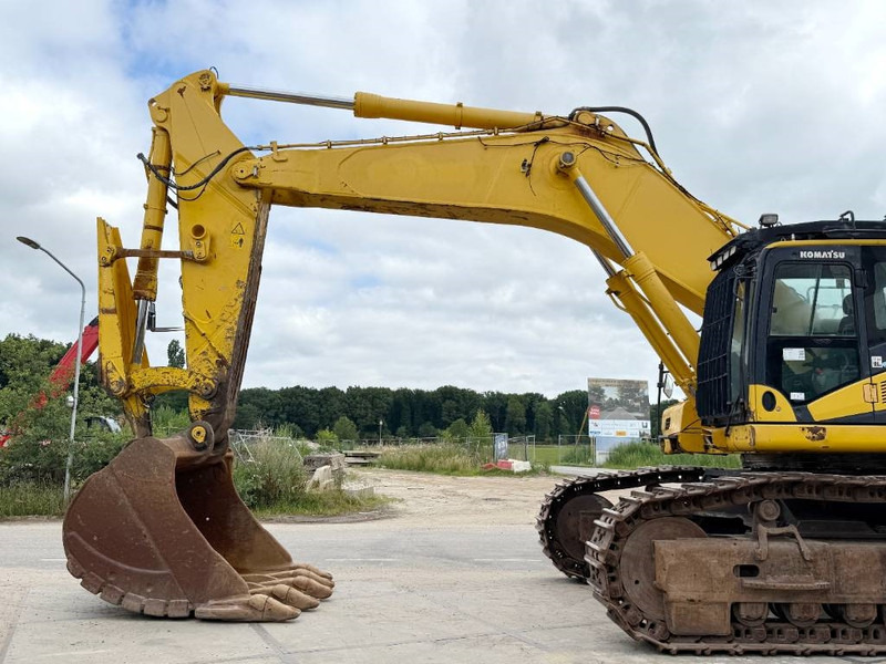 Crawler excavator Komatsu PC700LC-11 - Adjustable UC / Rear + Side Camera: picture 15