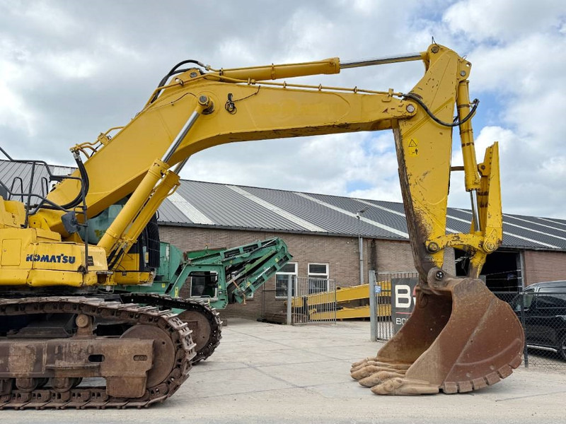 Crawler excavator Komatsu PC700LC-11 - Adjustable UC / Rear + Side Camera: picture 16
