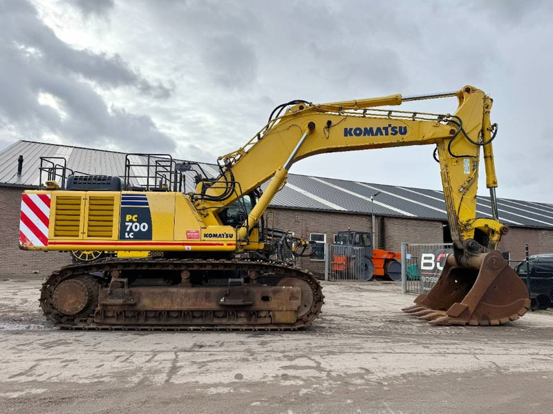 Komatsu PC700LC-8EO - Adjustable UC / Hydraulic Stairs - Crawler excavator: picture 5 Komatsu PC700LC-8EO - Adjustable UC / Hydraulic Stairs - Crawler excavator: picture 5