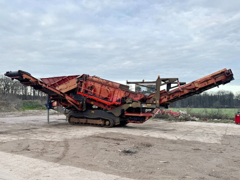 Terex Finlay 883 - Deutz Engine / 2 Side Conveyor - Screener: picture 2 Terex Finlay 883 - Deutz Engine / 2 Side Conveyor - Screener: picture 2