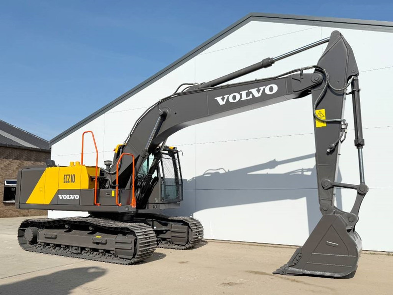 Crawler excavator Volvo EC210 - Unused / New 2025 Model / Hammer Lines: picture 7