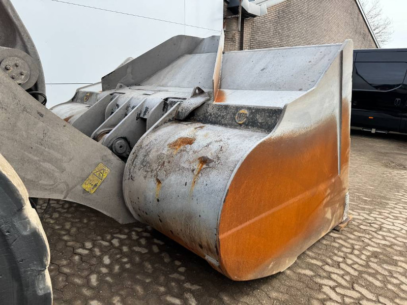 Wheel loader Volvo L350H - Dutch Machine / CDC Steering: picture 15