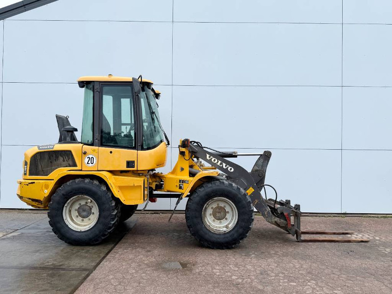 Volvo L35G - German Machine / Bucket + Forks! - Wheel loader: picture 5 Volvo L35G - German Machine / Bucket + Forks! - Wheel loader: picture 5