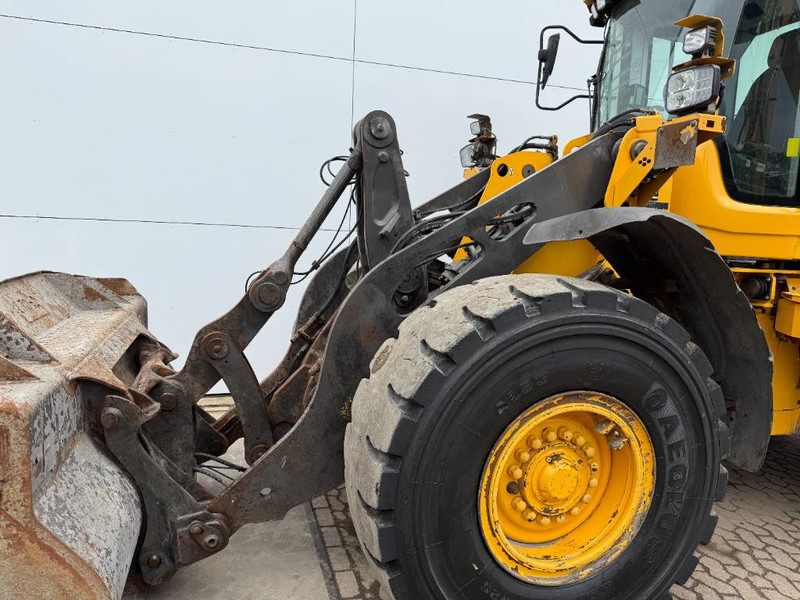 Wheel loader Volvo L70H - German Machine / 3rd Function / CDC: picture 16