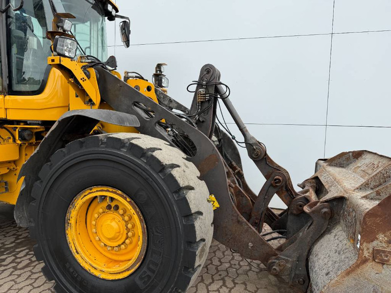 Wheel loader Volvo L70H - German Machine / 3rd Function / CDC: picture 17