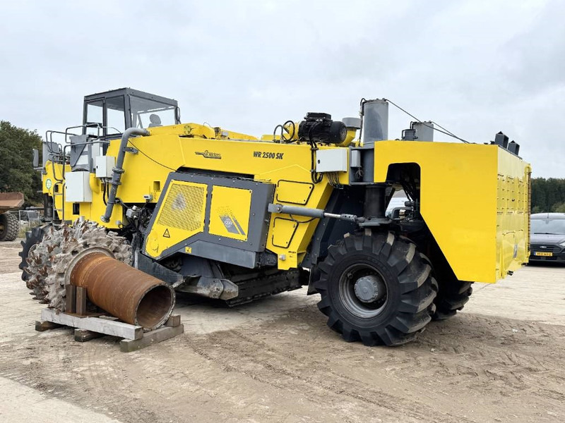 Wirtgen WR2500SK - Dutch Machine / Extra Miller and Tires - Asphalt machine: picture 3 Wirtgen WR2500SK - Dutch Machine / Extra Miller and Tires - Asphalt machine: picture 3