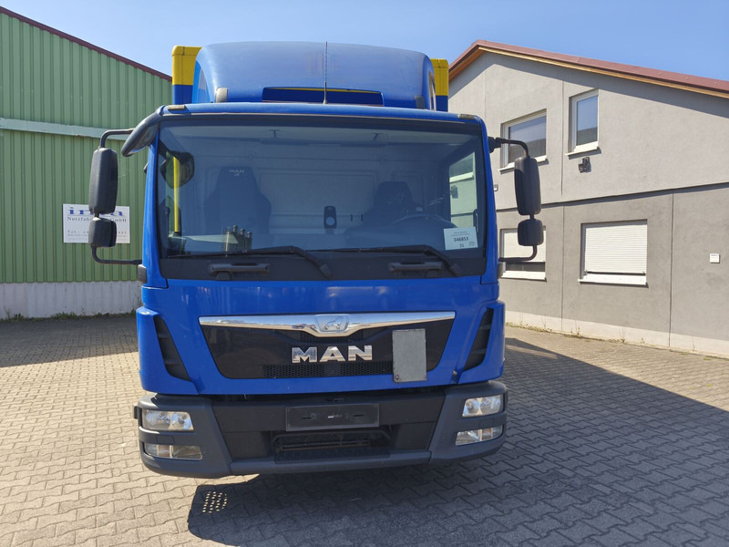 MAN TGL 7.180 8.180 - Box truck: picture 3 MAN TGL 7.180 8.180 - Box truck: picture 3