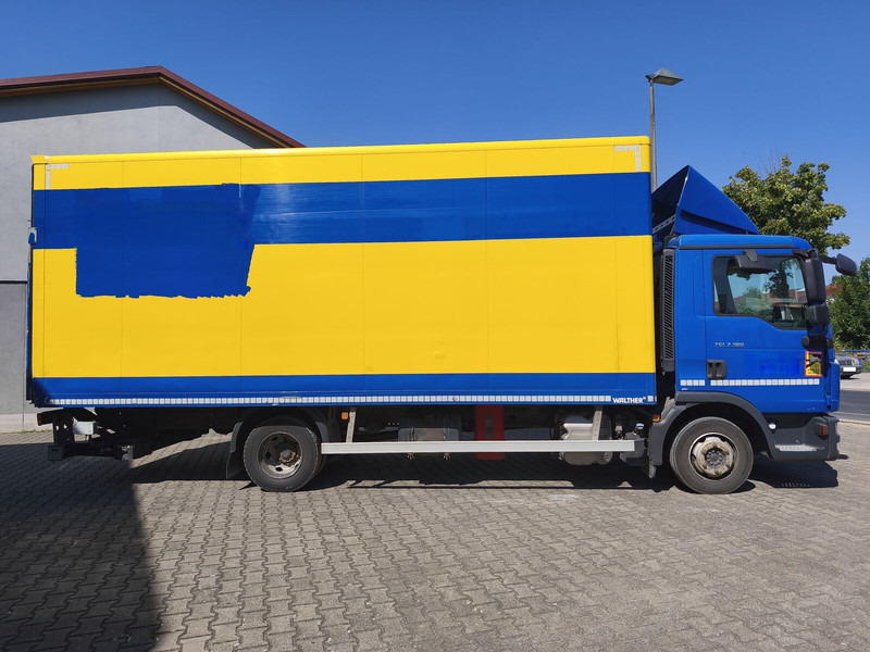 MAN TGL 7.180 8.180 - Box truck: picture 4 MAN TGL 7.180 8.180 - Box truck: picture 4