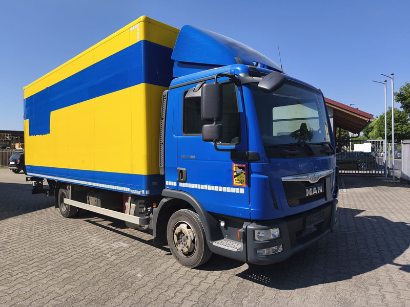 MAN TGL 7.180 8.180 - Box truck: picture 2 MAN TGL 7.180 8.180 - Box truck: picture 2