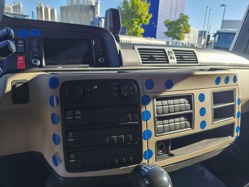 Curtainsider truck MAN TGL 7.190 4x2BL Edscha Gardine Euro 6 (12): picture 18 Curtainsider truck MAN TGL 7.190 4x2BL Edscha Gardine Euro 6 (12): picture 18