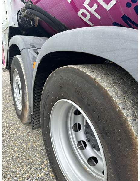 Garbage truck MAN TGS 28.320: picture 11