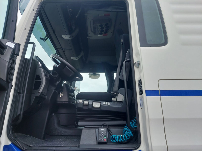 Truck for transportation of food MAN TGX 35.440 Silo Euro 6 8x4 Lift+Lenk Klima (5): picture 15 Truck for transportation of food MAN TGX 35.440 Silo Euro 6 8x4 Lift+Lenk Klima (5): picture 15