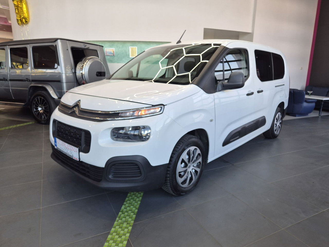 Citroën Berlingo 1.2 / 1 Owner / Serviced - Panel van: picture 2 Citroën Berlingo 1.2 / 1 Owner / Serviced - Panel van: picture 2