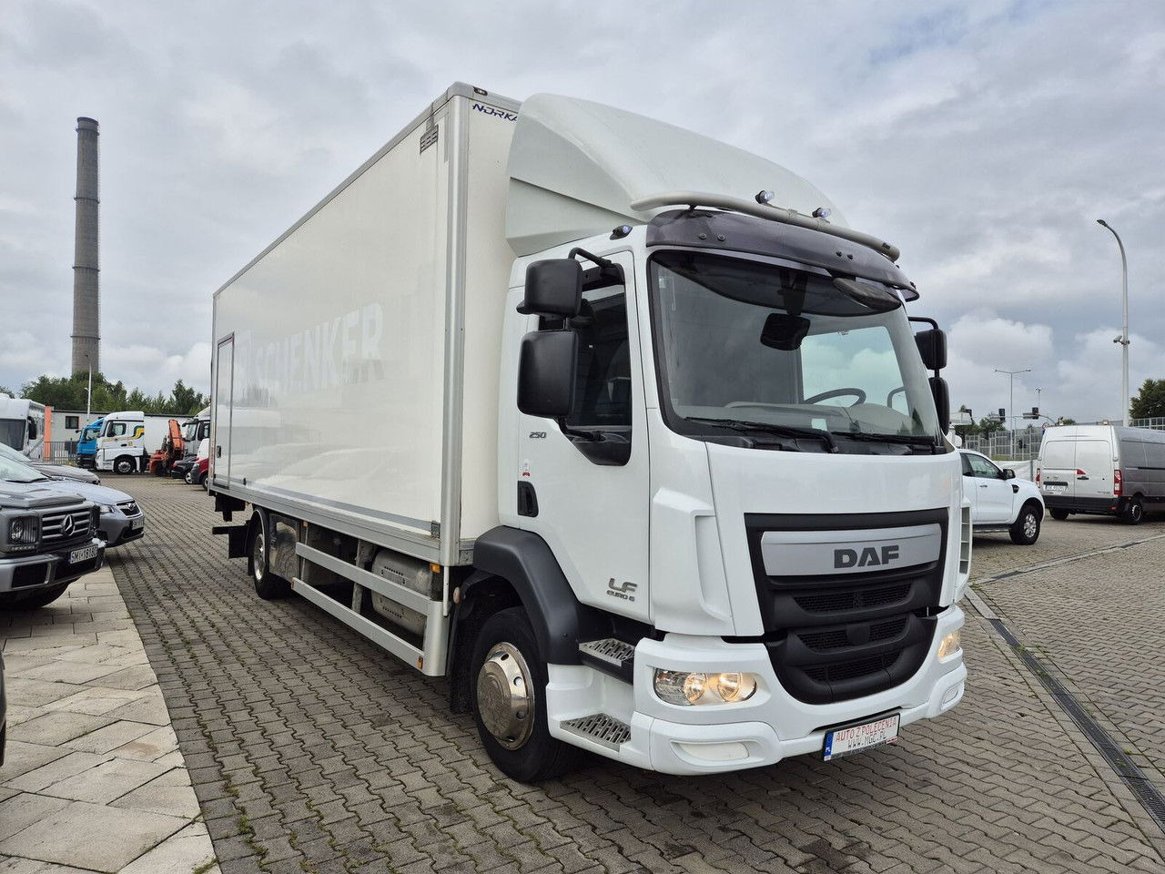 DAF LF 250 FA / 3 Seats / Works Great - Box truck: picture 4 DAF LF 250 FA / 3 Seats / Works Great - Box truck: picture 4