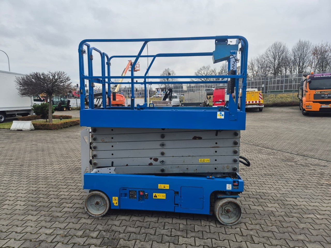 Genie GS4047 / 14M High / 1 Owner / Serviced - Scissor lift: picture 5 Genie GS4047 / 14M High / 1 Owner / Serviced - Scissor lift: picture 5
