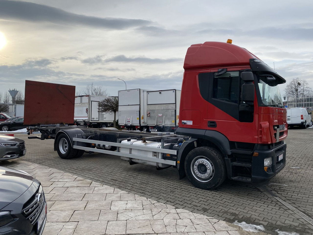IVECO Iveco Stralis 360 AT 190 / Euro 5 / NEW Service / Long Frame - Cab chassis truck: picture 5 IVECO Iveco Stralis 360 AT 190 / Euro 5 / NEW Service / Long Frame - Cab chassis truck: picture 5