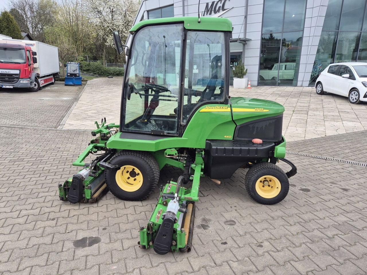 Leasing of John Deere 1905 4WD / 2010 / Serviced / Cabin  John Deere 1905 4WD / 2010 / Serviced / Cabin: picture 10