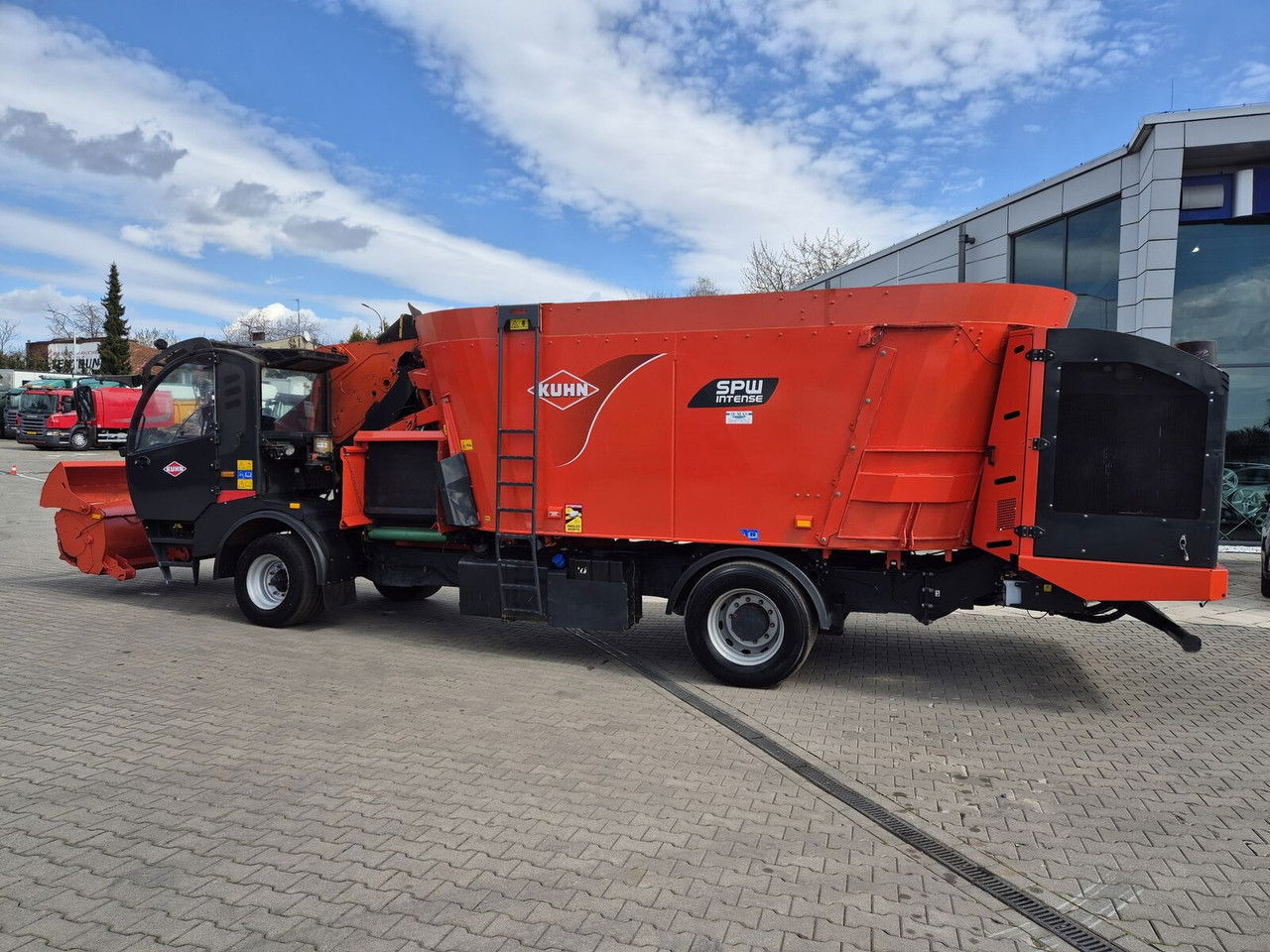 Leasing of Kuhn SPW 22 Intense /feed wagon/ 1 Owner / NEW Service SPW 22 Intense /feed wago  Kuhn SPW 22 Intense /feed wagon/ 1 Owner / NEW Service SPW 22 Intense /feed wago: picture 14