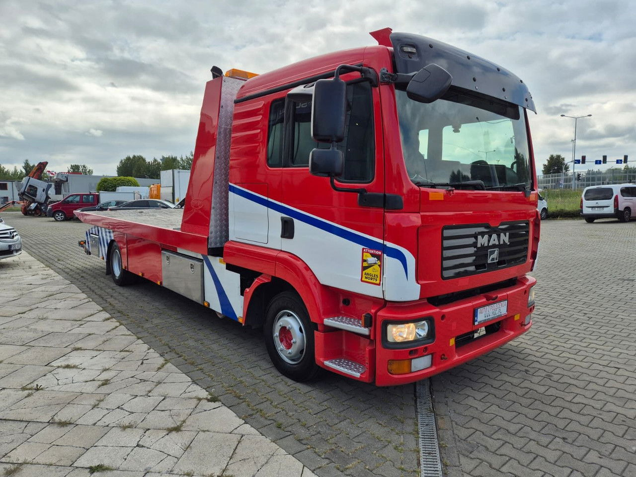 MAN TGL 12.240 CO ME AR / Works Great / Serviced - Tow truck: picture 5 MAN TGL 12.240 CO ME AR / Works Great / Serviced - Tow truck: picture 5