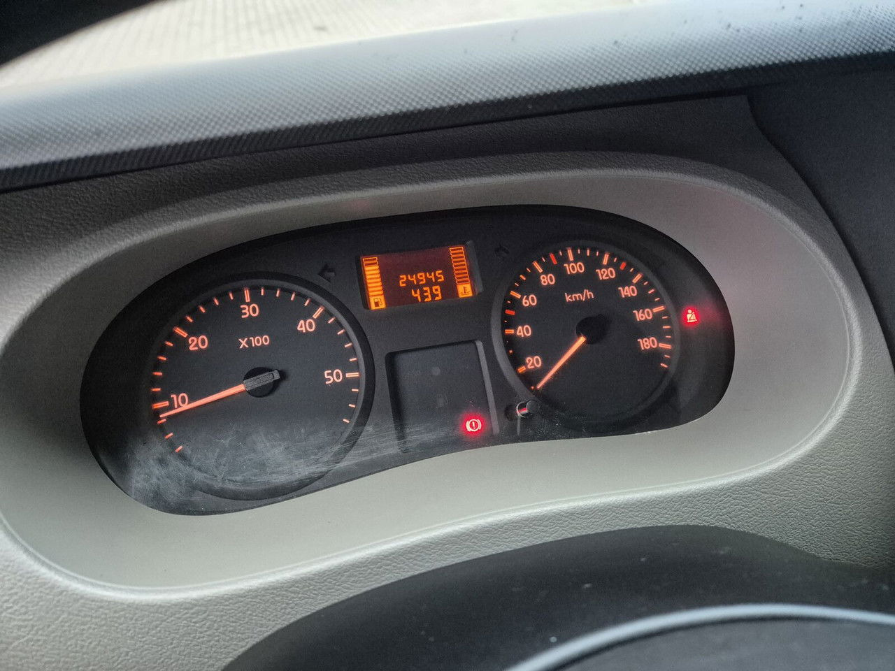 Fire truck RENAULT Master 2.5 DCi / Like NEW LOW KM / 4 Seats: picture 13