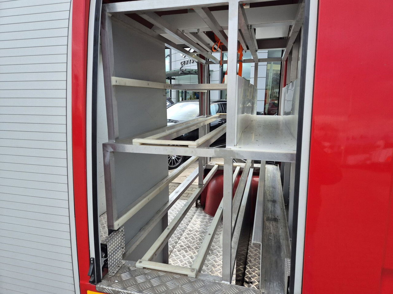 Fire truck RENAULT Master 2.5 DCi / Like NEW LOW KM / 4 Seats: picture 24