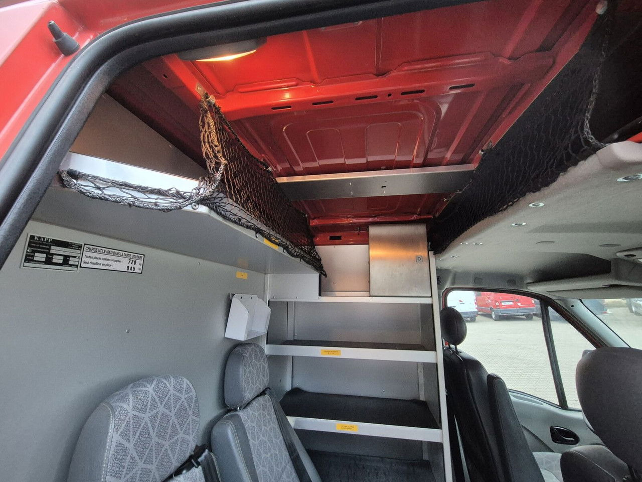 Fire truck RENAULT Master 2.5 DCi / Like NEW LOW KM / 4 Seats: picture 19