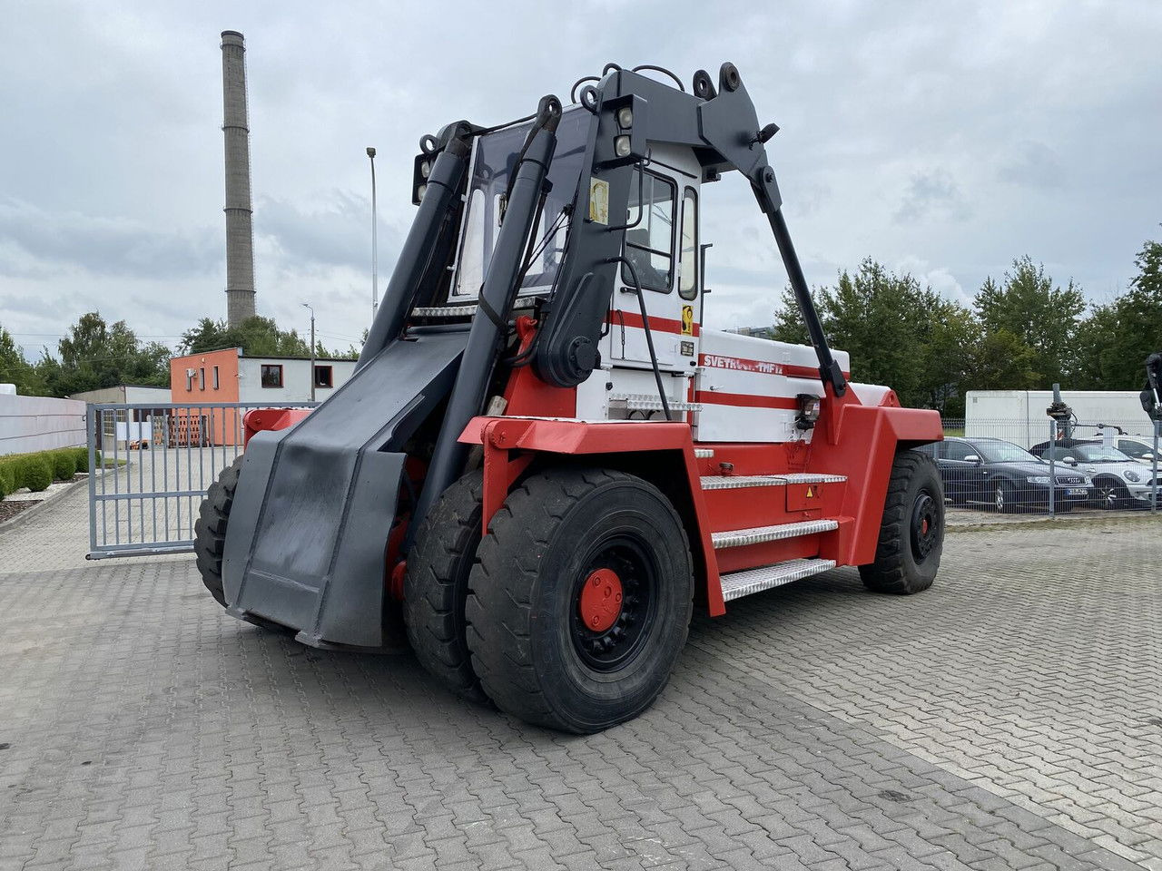 Svetruck TMF 12/9 HB / 1 Owner / Elme Spreader / Wood LOG A RM - Reach stacker: picture 4 Svetruck TMF 12/9 HB / 1 Owner / Elme Spreader / Wood LOG A RM - Reach stacker: picture 4