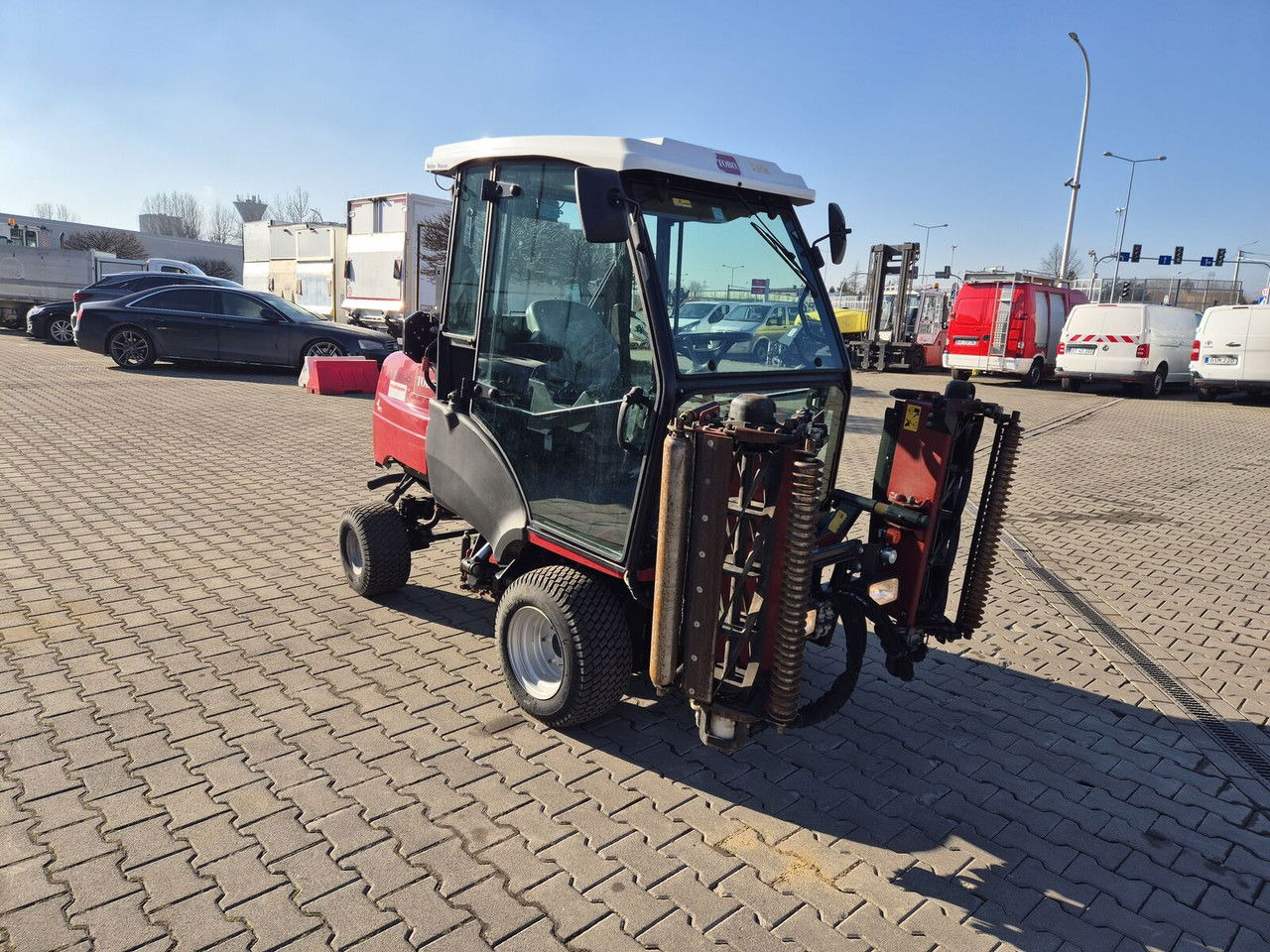 Toro CT2240 / 4WD / Like NEW / Only 1681MTH Toro CT2240 / 4WD / Like NEW / Only 1681MTH - Garden mower: picture 2 Toro CT2240 / 4WD / Like NEW / Only 1681MTH Toro CT2240 / 4WD / Like NEW / Only 1681MTH - Garden mower: picture 2
