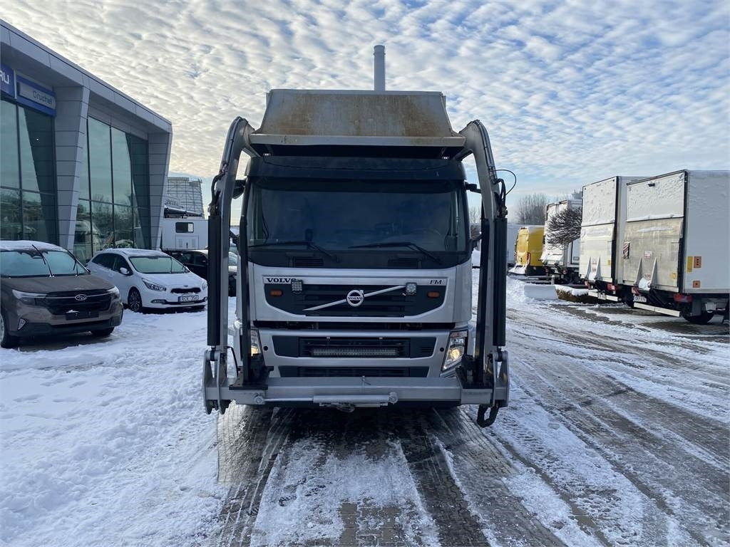 Volvo FM 420 6X2 / NTM / SUPER CONDITION - Garbage truck: picture 3 Volvo FM 420 6X2 / NTM / SUPER CONDITION - Garbage truck: picture 3